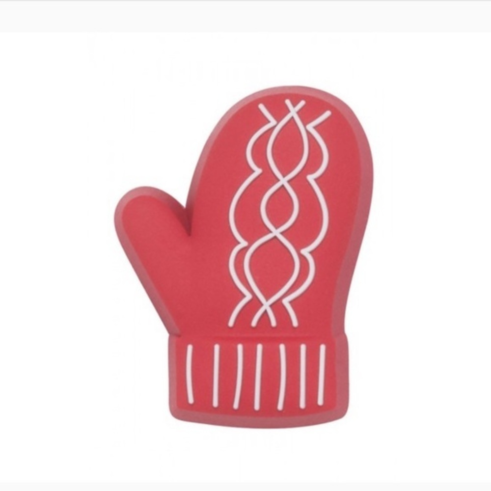 5/$30 🎈 Crocs winter mitten jibbitz shoe charm‎
